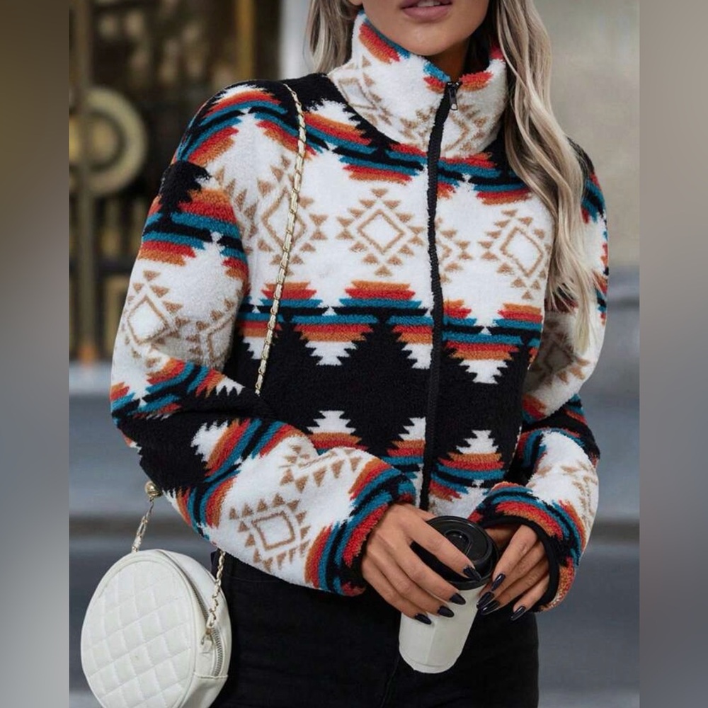 Geometric Patterned Fleece Jacket